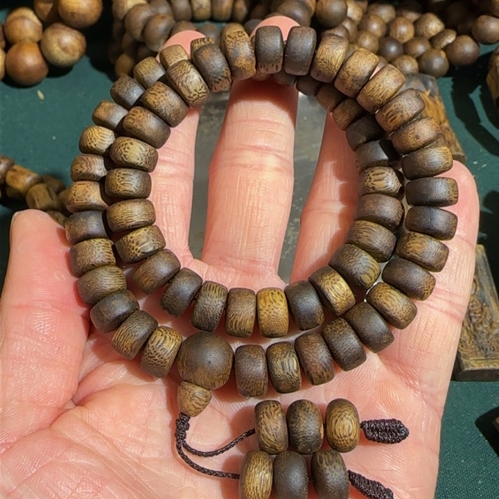 沉香手串金沙叶算盘珠双圈1.0/22克➕多样性发一