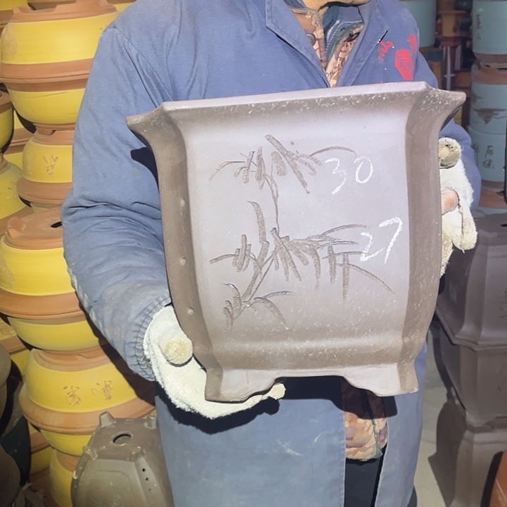 紫砂紫砂花盆和小猫