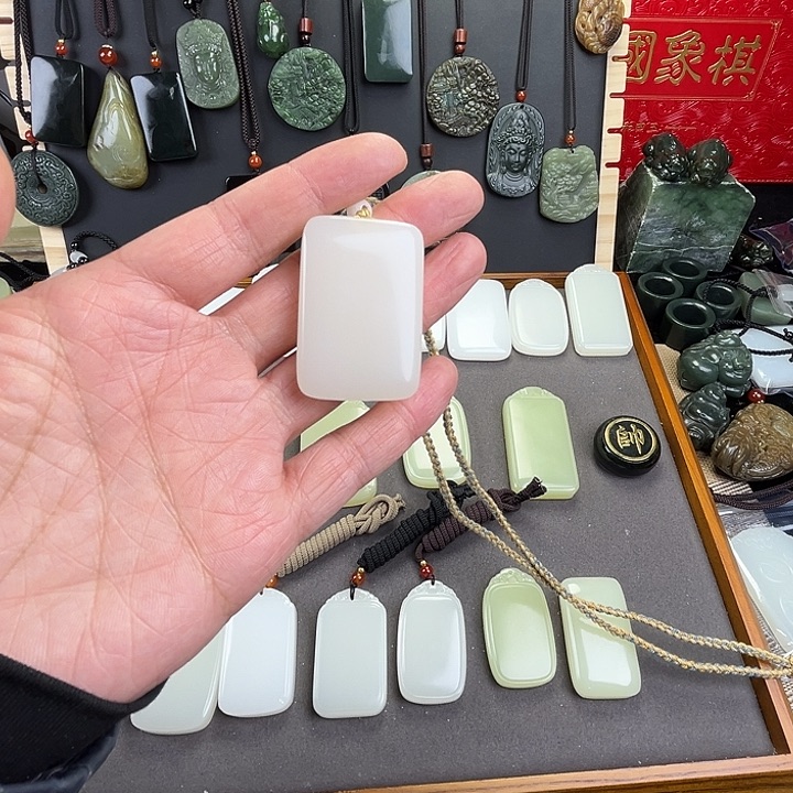 m***°玉白三五面包牌无事牌