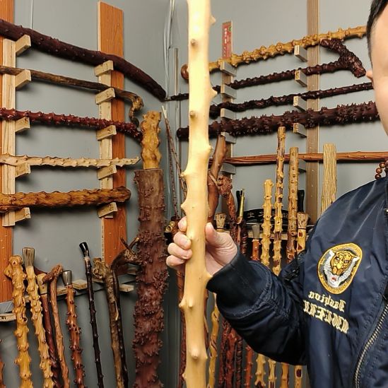 用***2野花红登山杖文明杖毛料