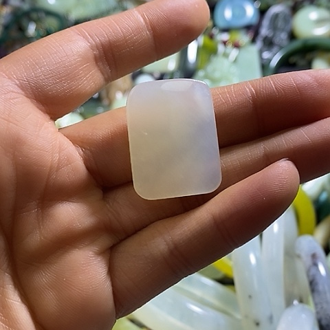 岫玉颈饰未镶嵌挂件