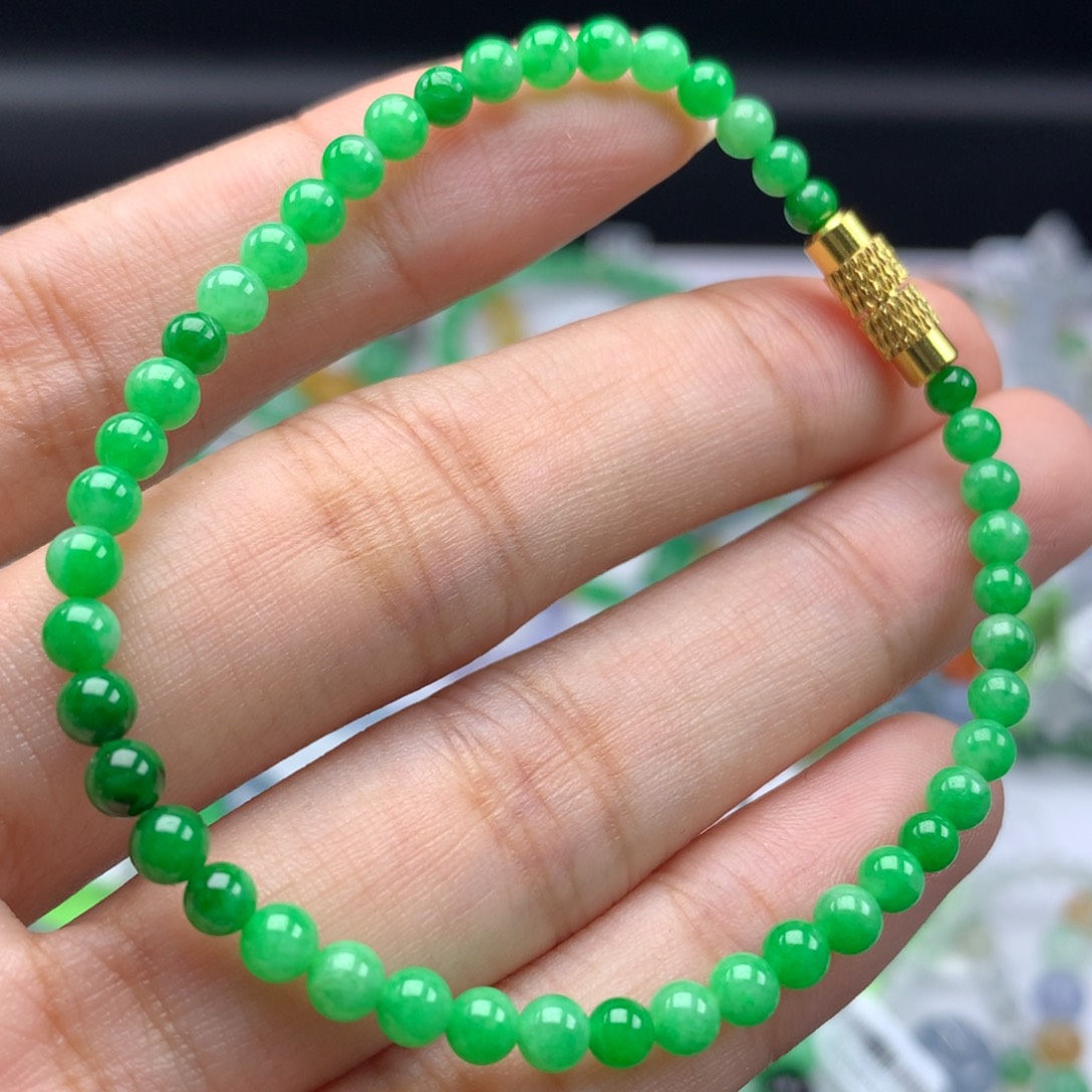 翡翠手链未镶嵌卡