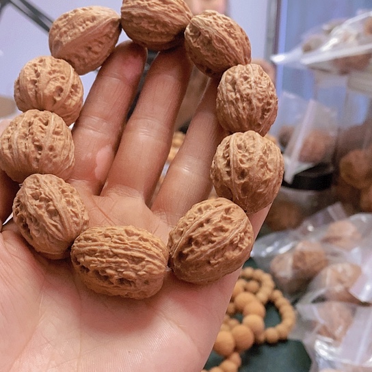 【闪购商品】把件文玩核桃秋子手串