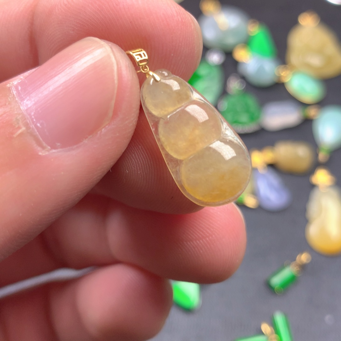 【闪购商品】颈饰18K金镶嵌翡翠翡翠