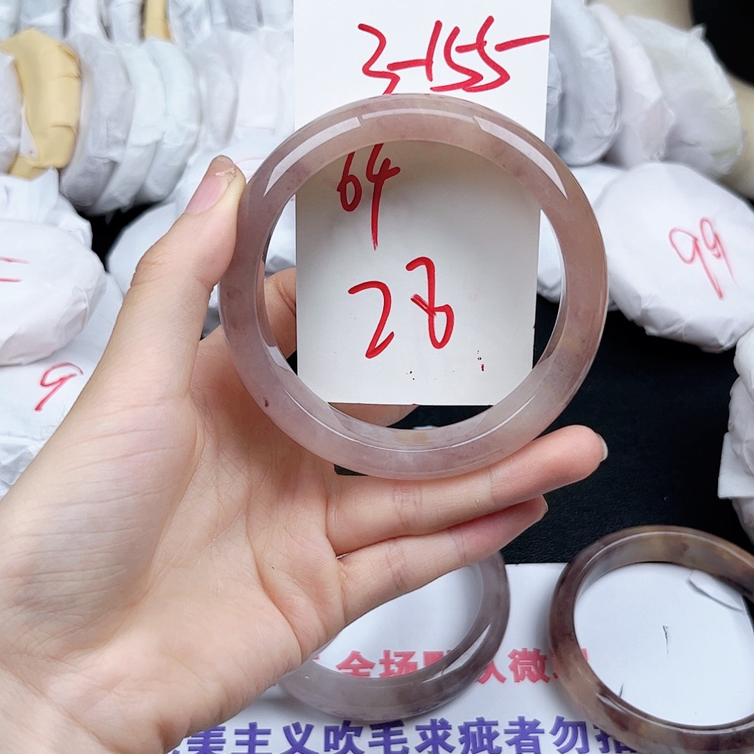 石英质玉未镶嵌手镯3.155