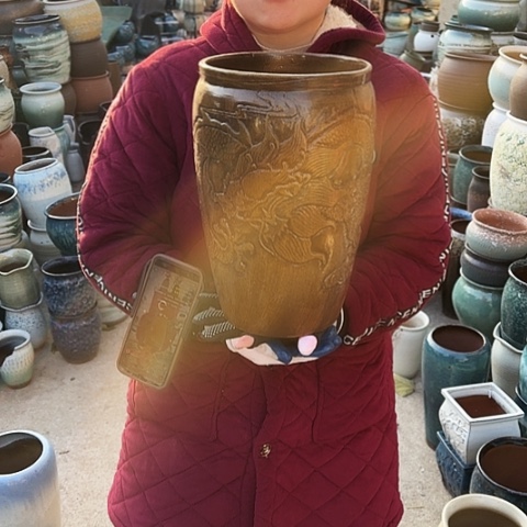 口19高31瑕疵盆子。