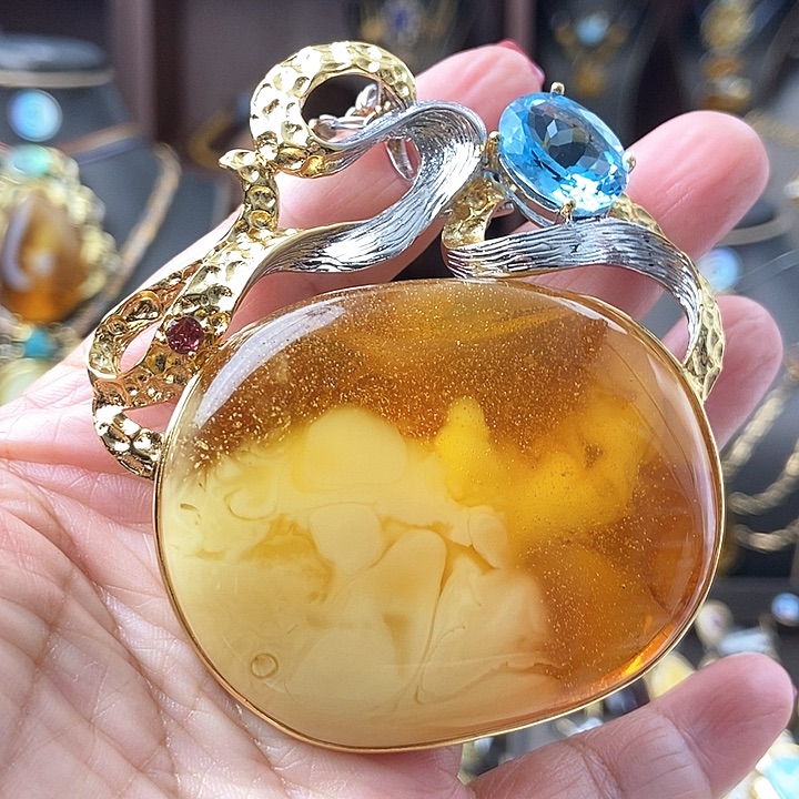 琥珀颈饰银S925镶嵌吊坠