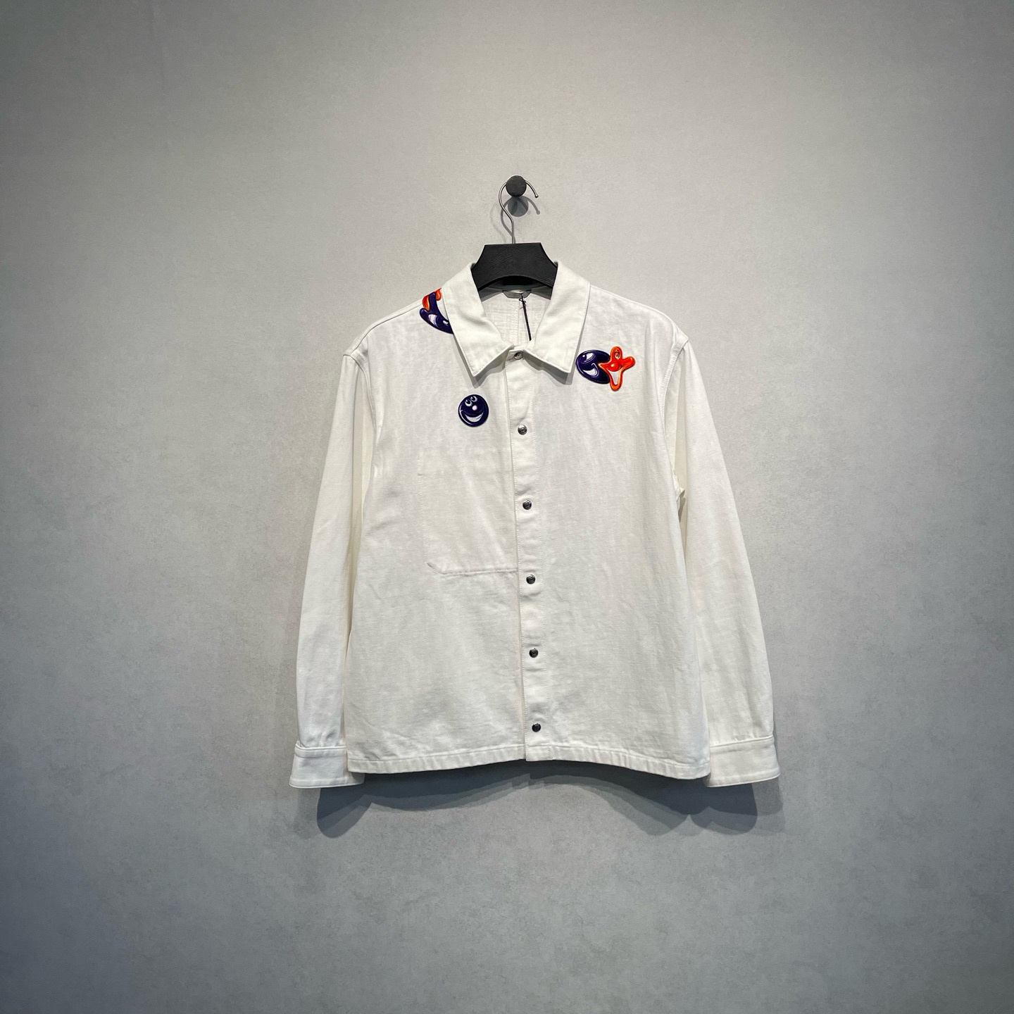 未使用 DIOR/迪奥 DKENNY SCHARF联名图案刺绣牛仔衬衫/50码