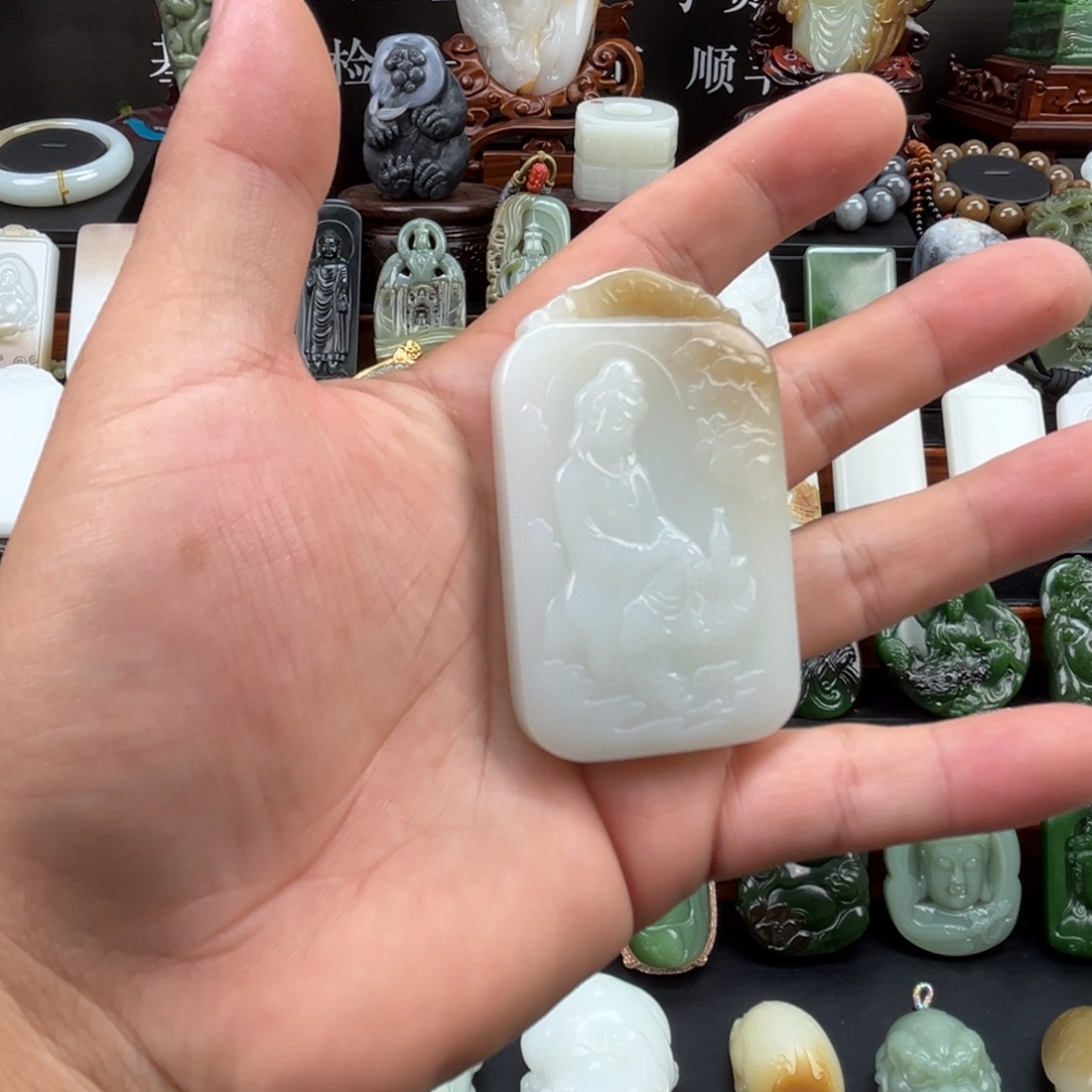 和田玉未镶嵌挂件