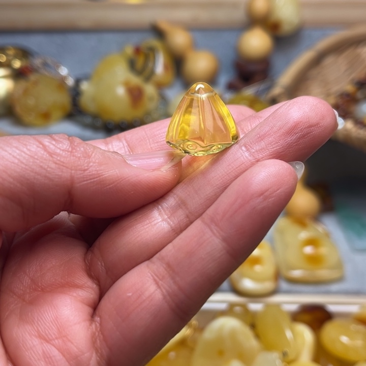 蜜蜡颈饰未镶嵌蜜蜡