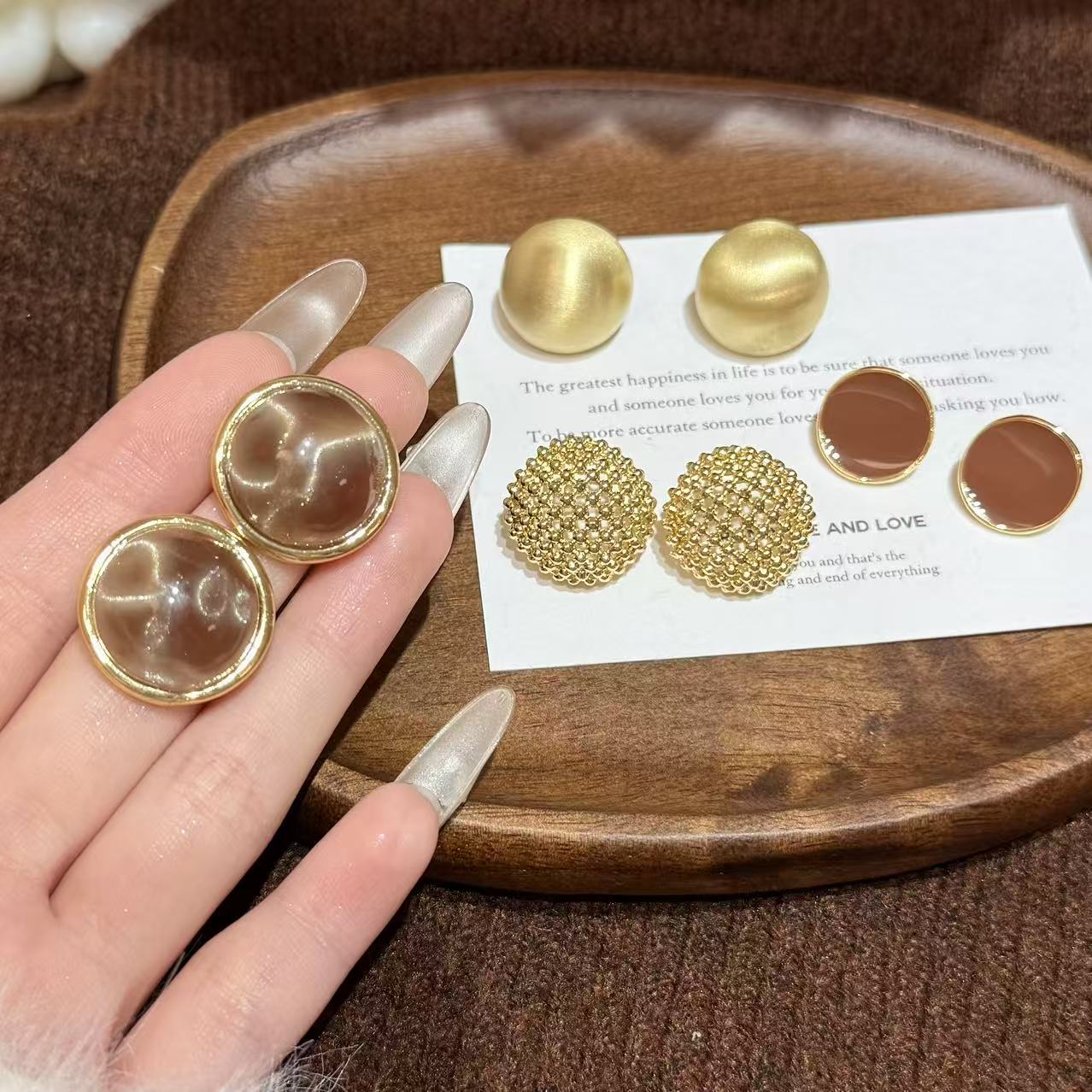 铜合金树脂耳饰 铜合金珍珠耳饰 秋冬新款耳钉女小众高级感耳环