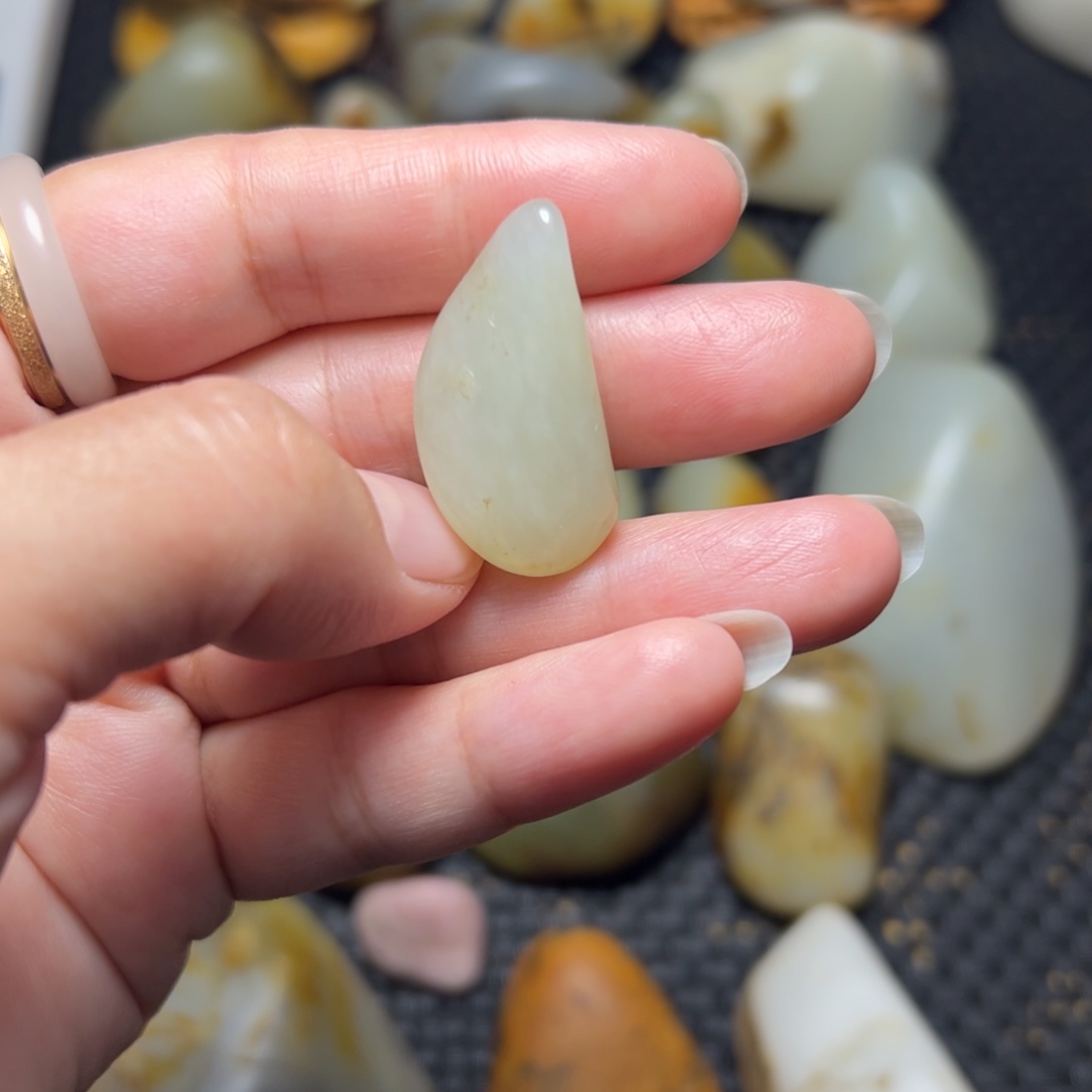 和田玉未镶嵌挂件A8