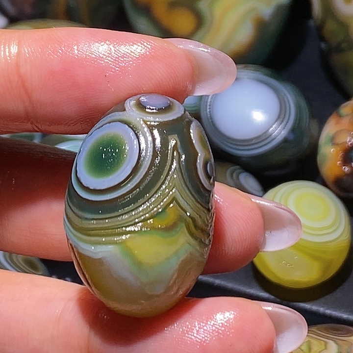 玛瑙/玉髓未镶嵌珠宝奇石114