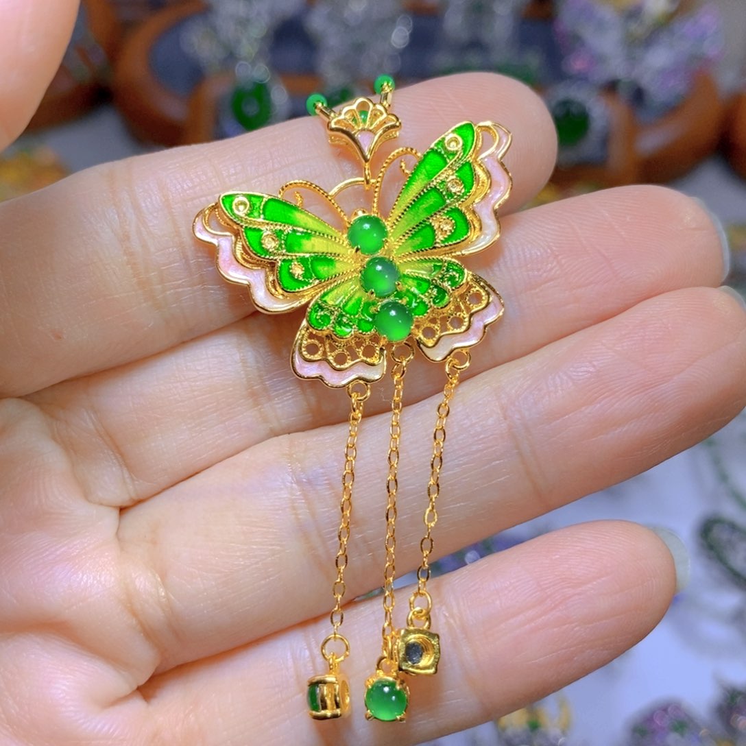 翡翠颈饰银S925镶嵌天然翡翠