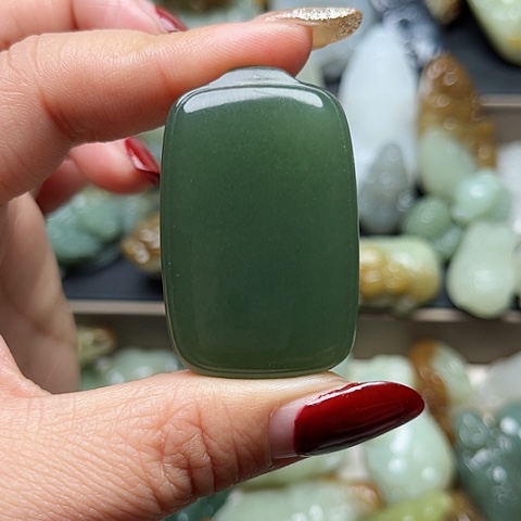 和田玉颈饰未镶嵌庞*