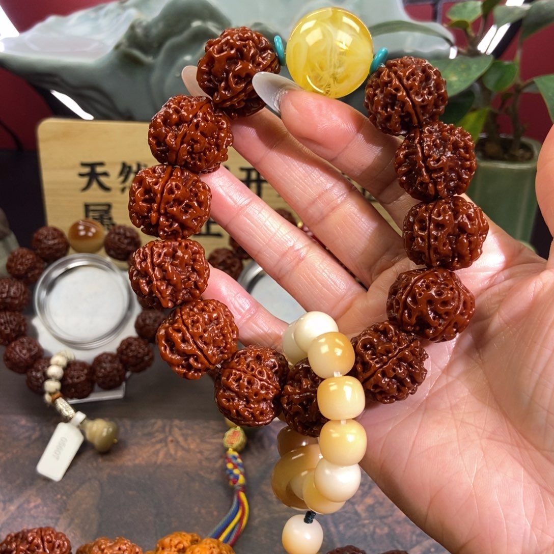 金刚菩提吊坠522。           