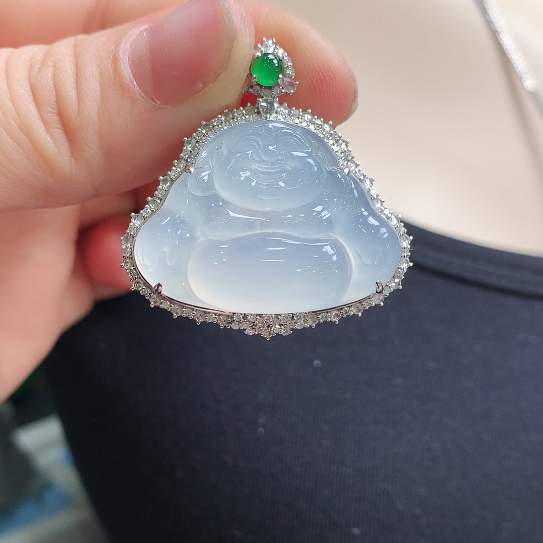 翡翠颈饰18K金镶嵌佛公