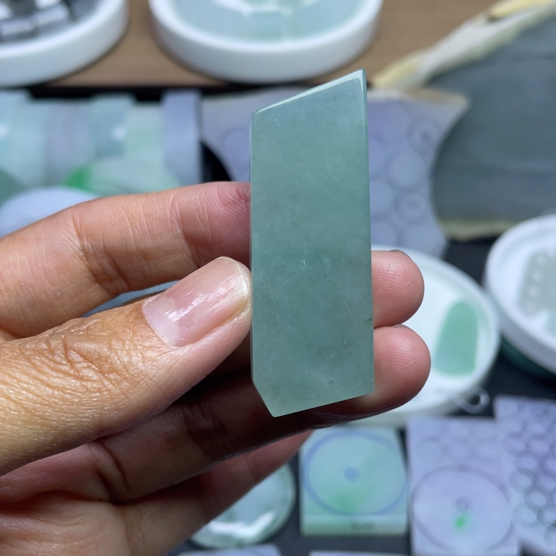 定制翡翠未镶嵌裸石定制