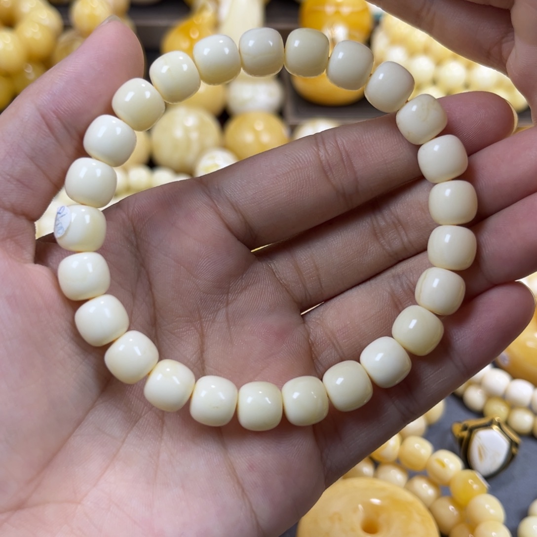 手串琥珀未镶嵌同料9×8.5mm