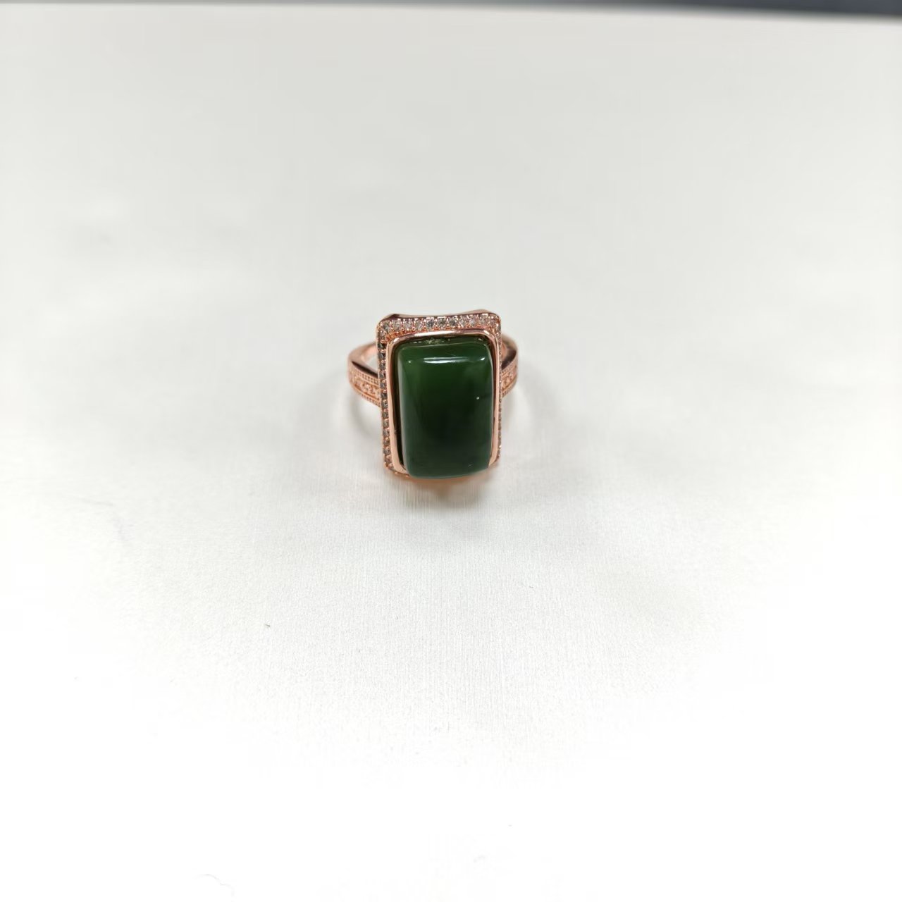 天然和田玉碧玉方形戒指  z128