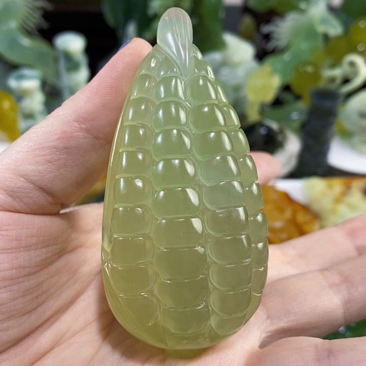 未镶嵌岫玉手把件