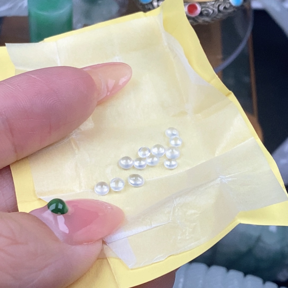 翡翠未镶嵌吊坠(不含链)小蛋面12颗