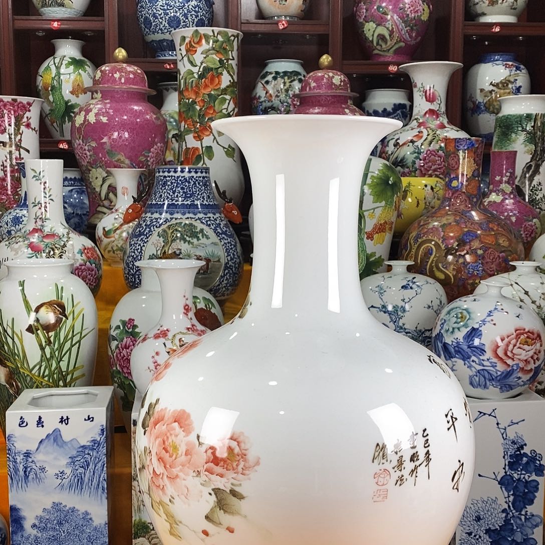 z***c陶摆件景德镇陶瓷赏瓶