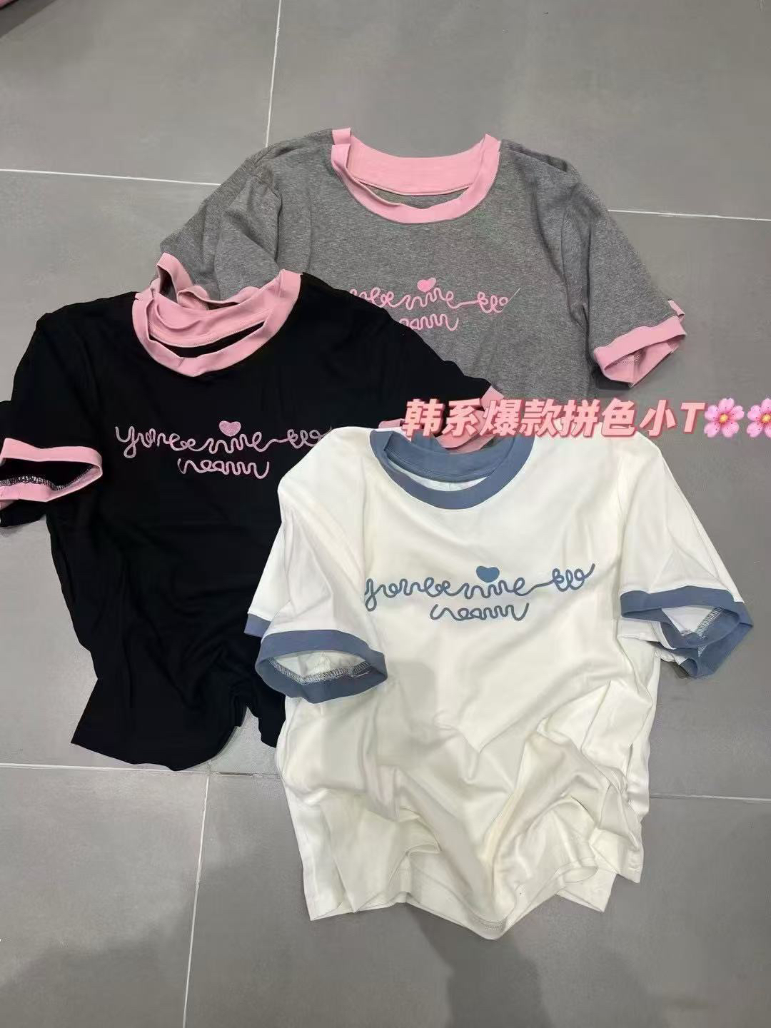 袖口拼色领字母短袖女款显瘦