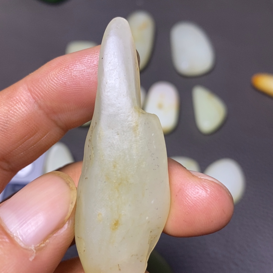 和田玉（糖玉）未镶嵌挂件