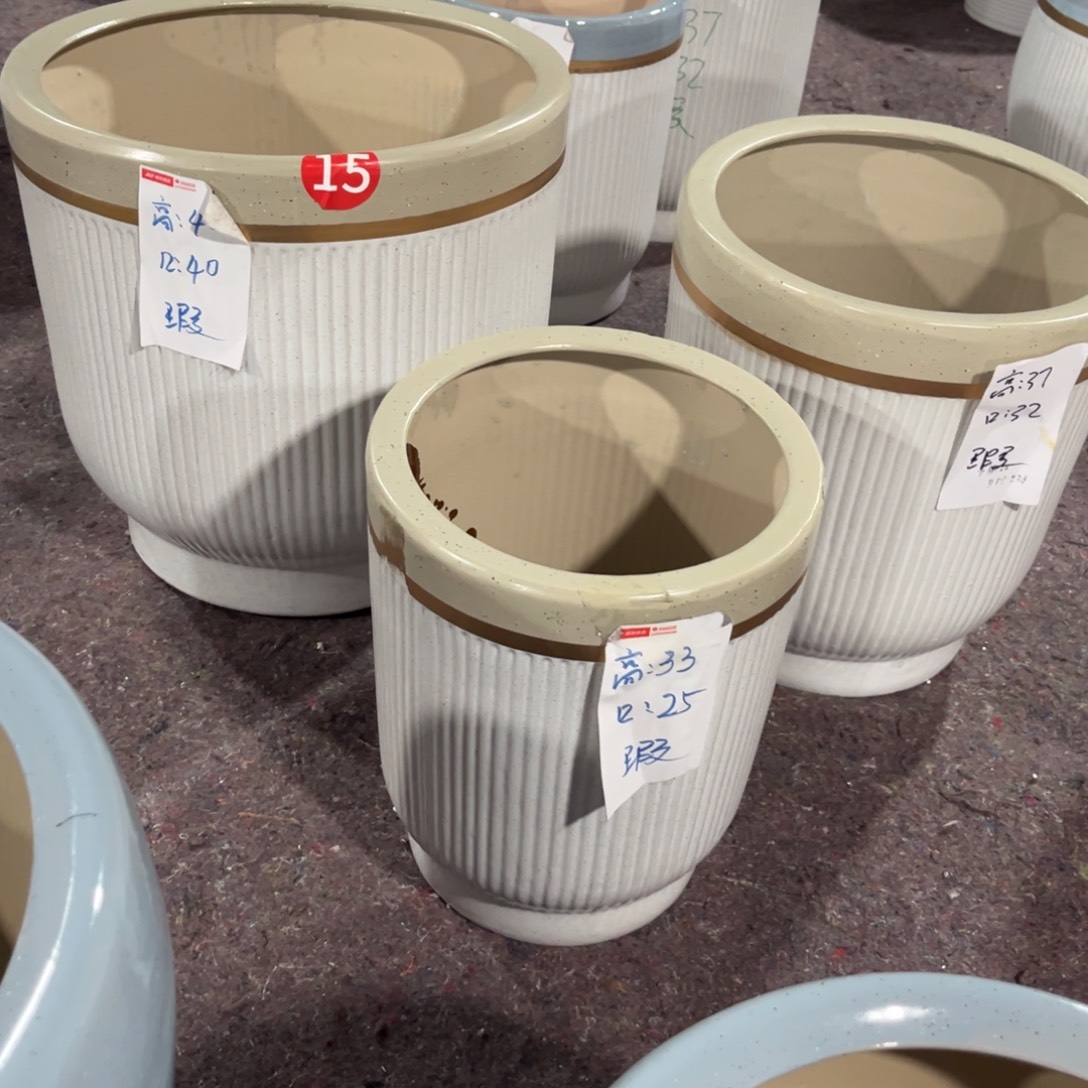 高脚竖条纹卡其一套三个花盆