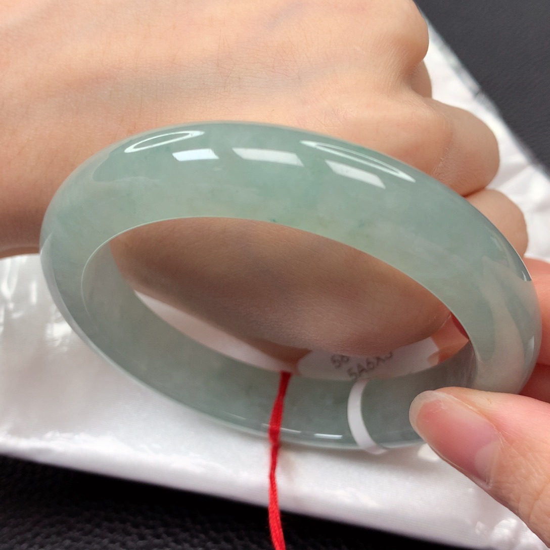 【闪购商品】翡翠手镯未镶嵌42号正圈xs58