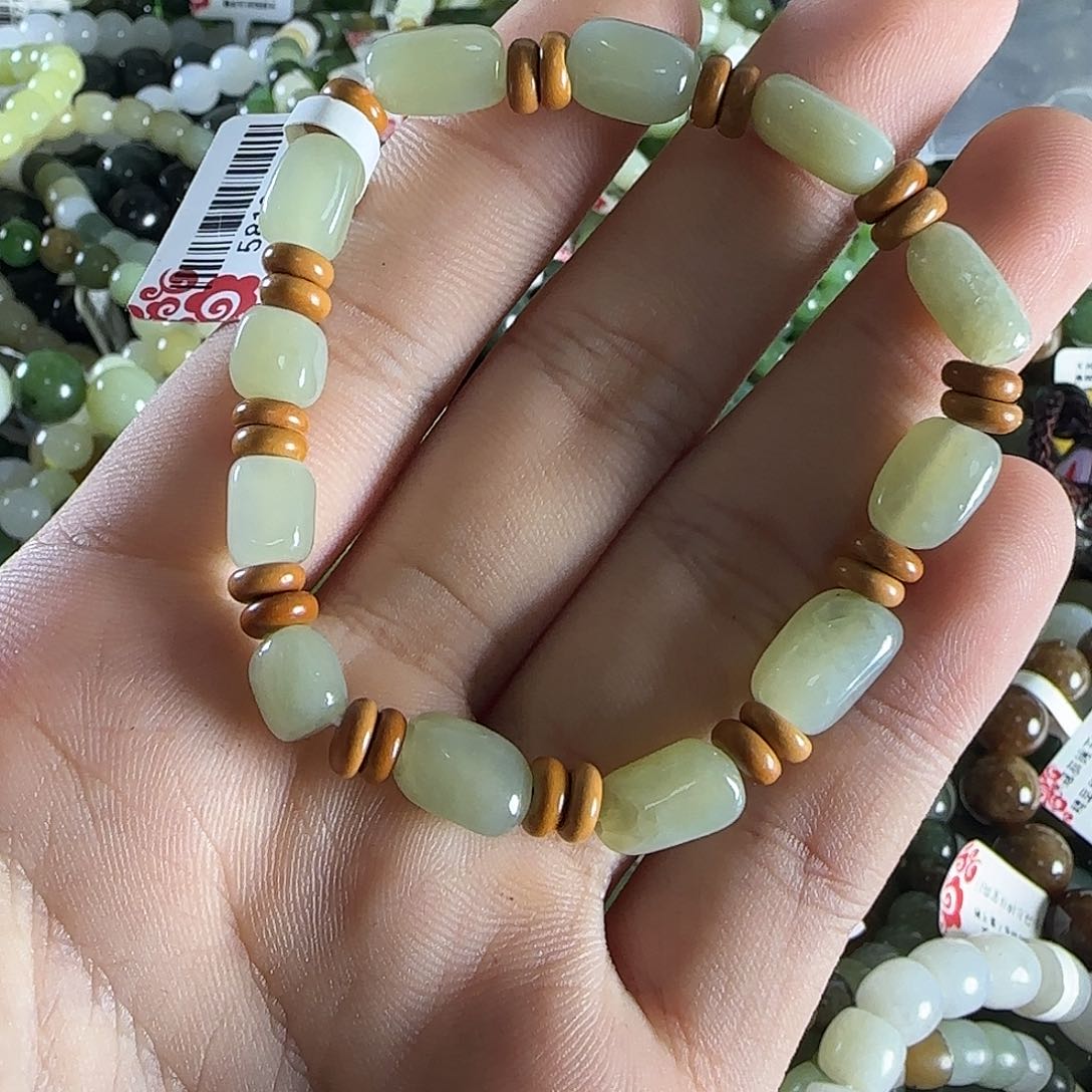 和田玉手链未镶嵌68