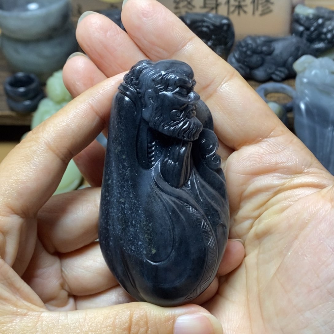 和田玉未镶嵌颈饰老*生