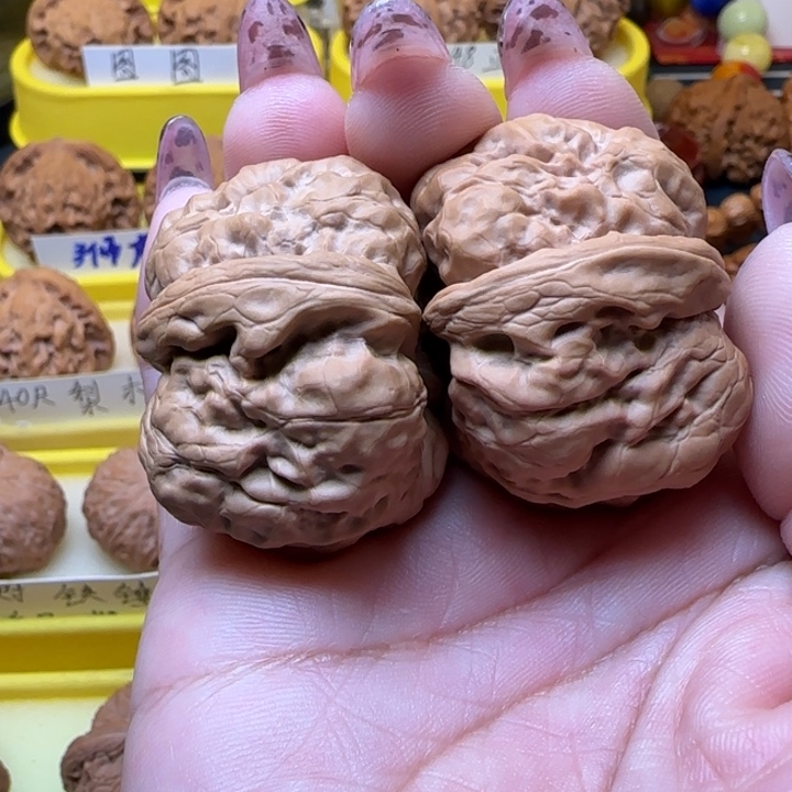 崔文玩核桃，全品蛤蟆，头昏核桃，全品蛤蟆头