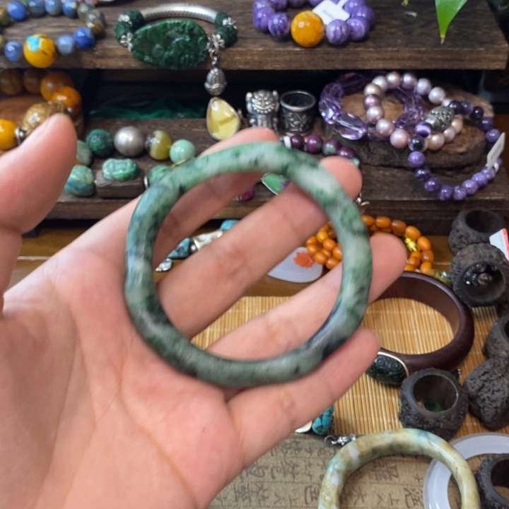 翡翠戒指未镶嵌莉*