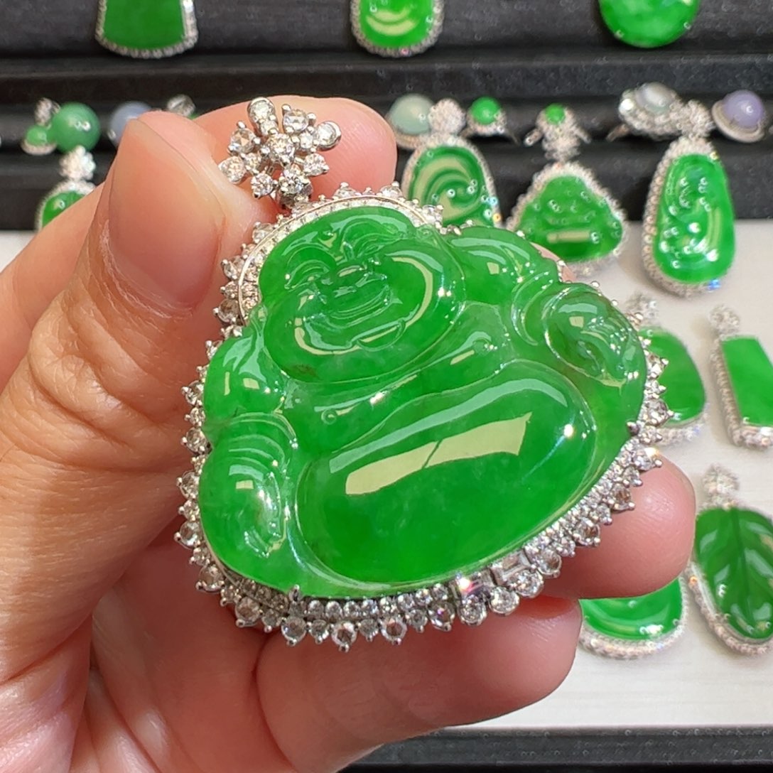 翡翠吊坠(不含链)18K金镶嵌