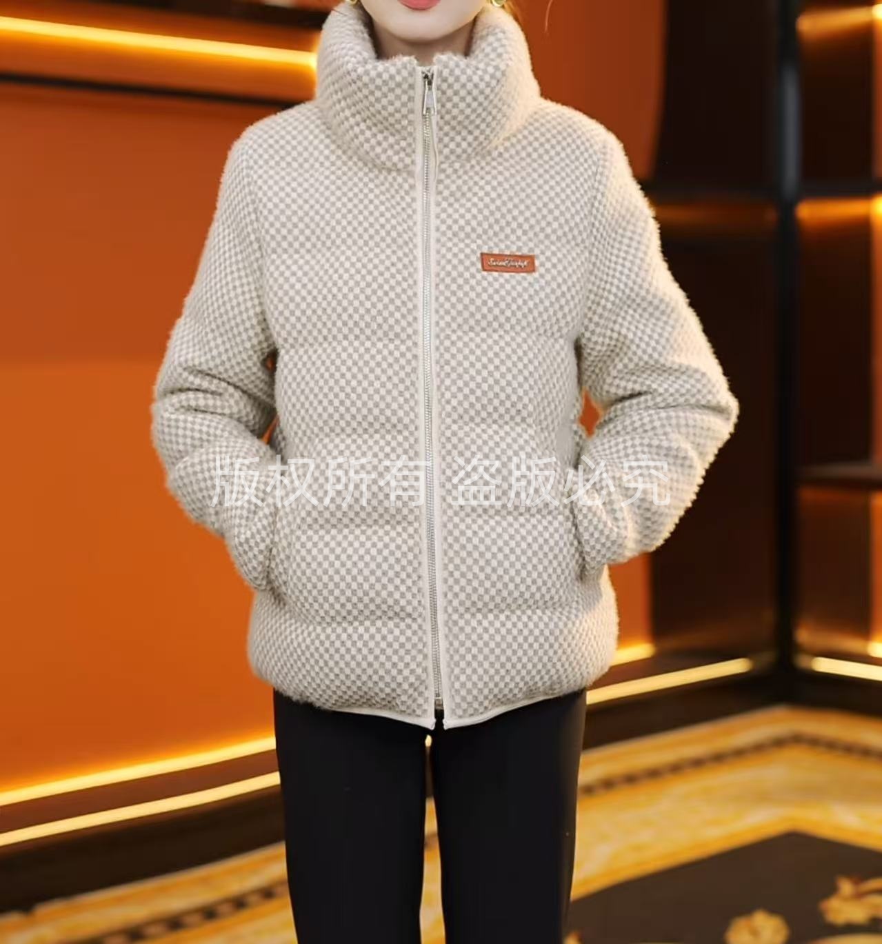 杭州原版正品2025年冬季新款气质  灰白格羽绒服女