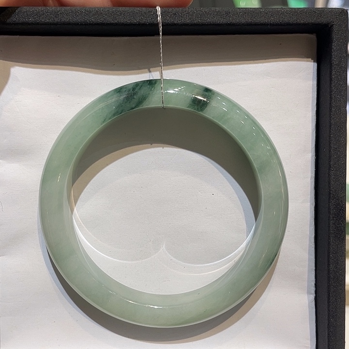 翡翠未镶嵌手镯玉镯0676