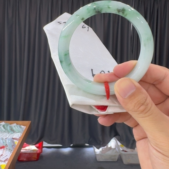 翡翠未镶嵌手镯纯天然缅甸翡翠a货