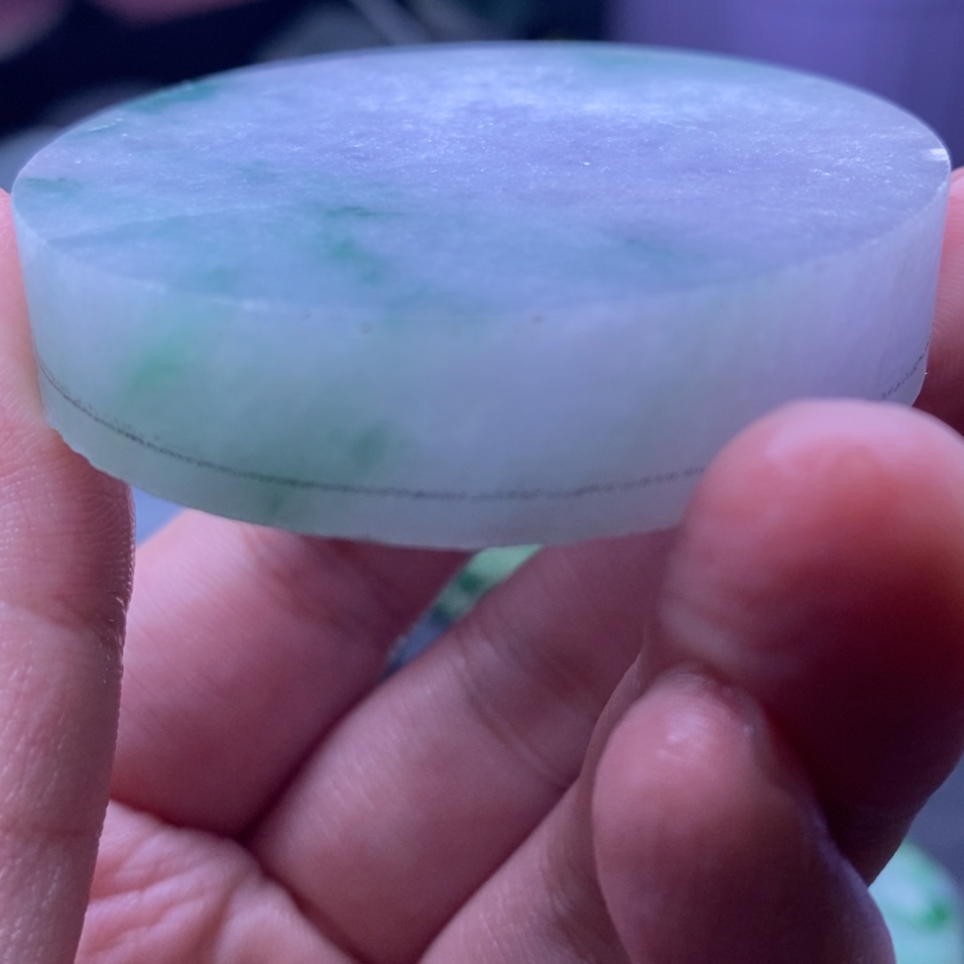 随***缘定制翡翠未镶嵌   