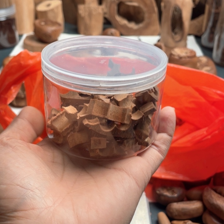 V***宏檀香木原汁原味老山檀香