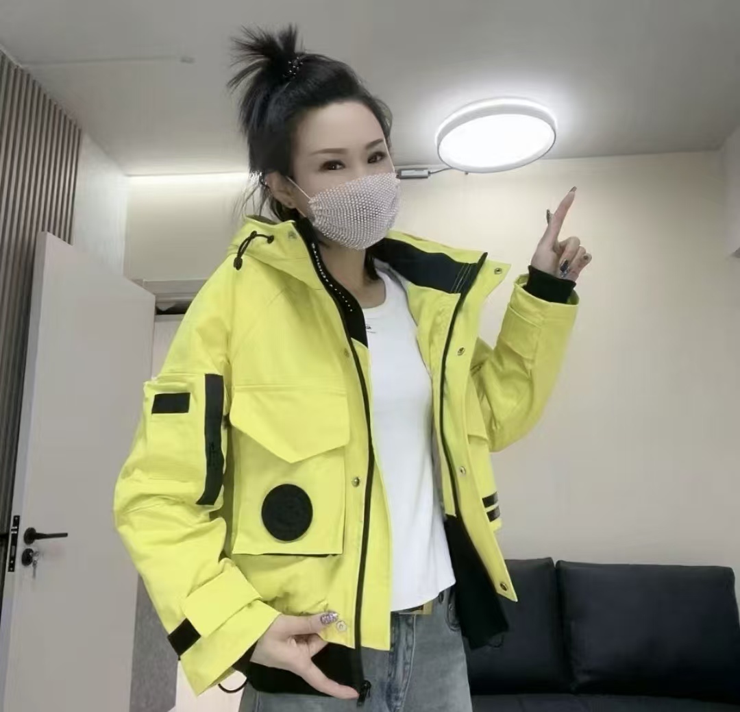 韩范新款夹克外套女长袖连帽洋气设计休闲小众减龄宽松棒球服外衣