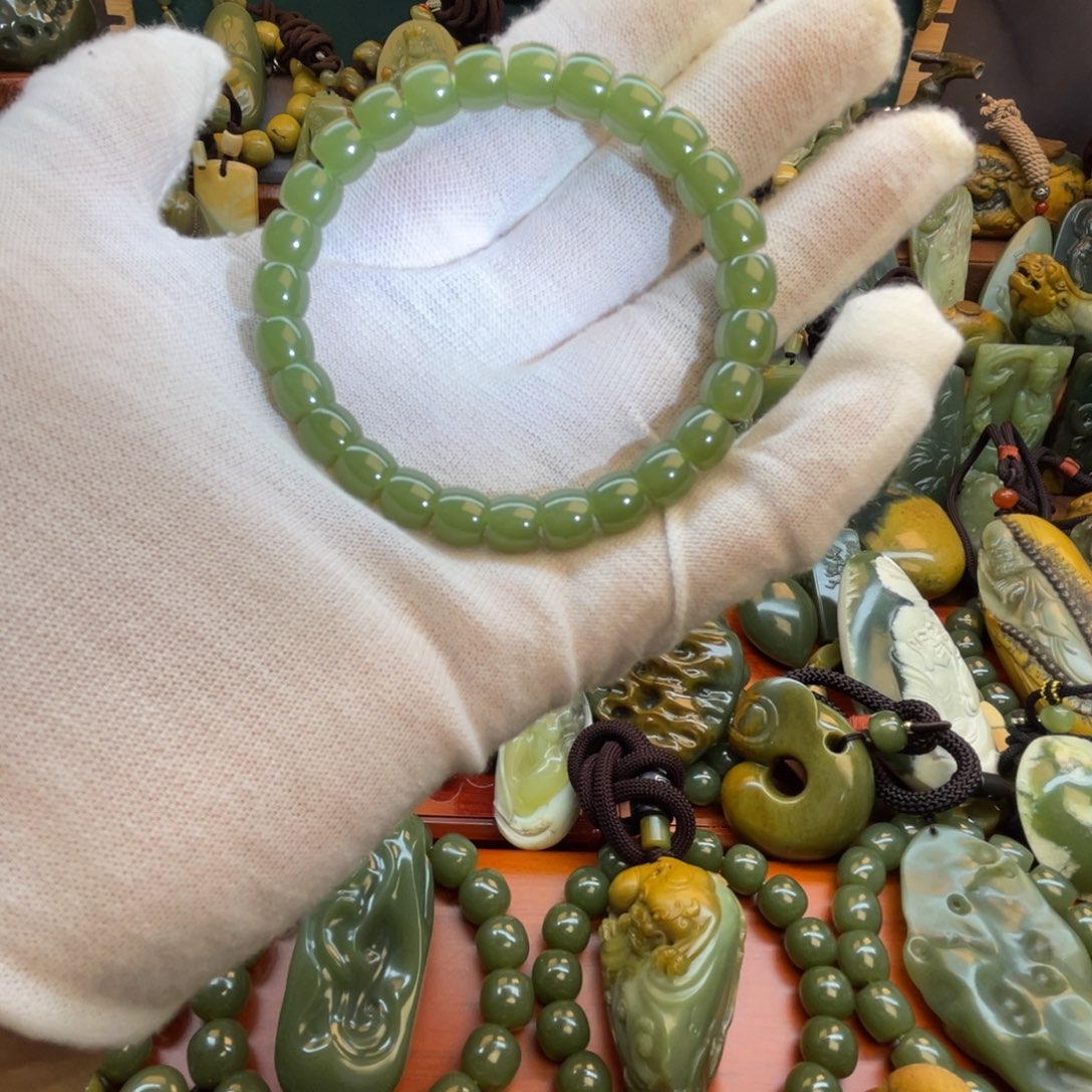 岫岩老玉（透闪石质玉）未镶嵌手链