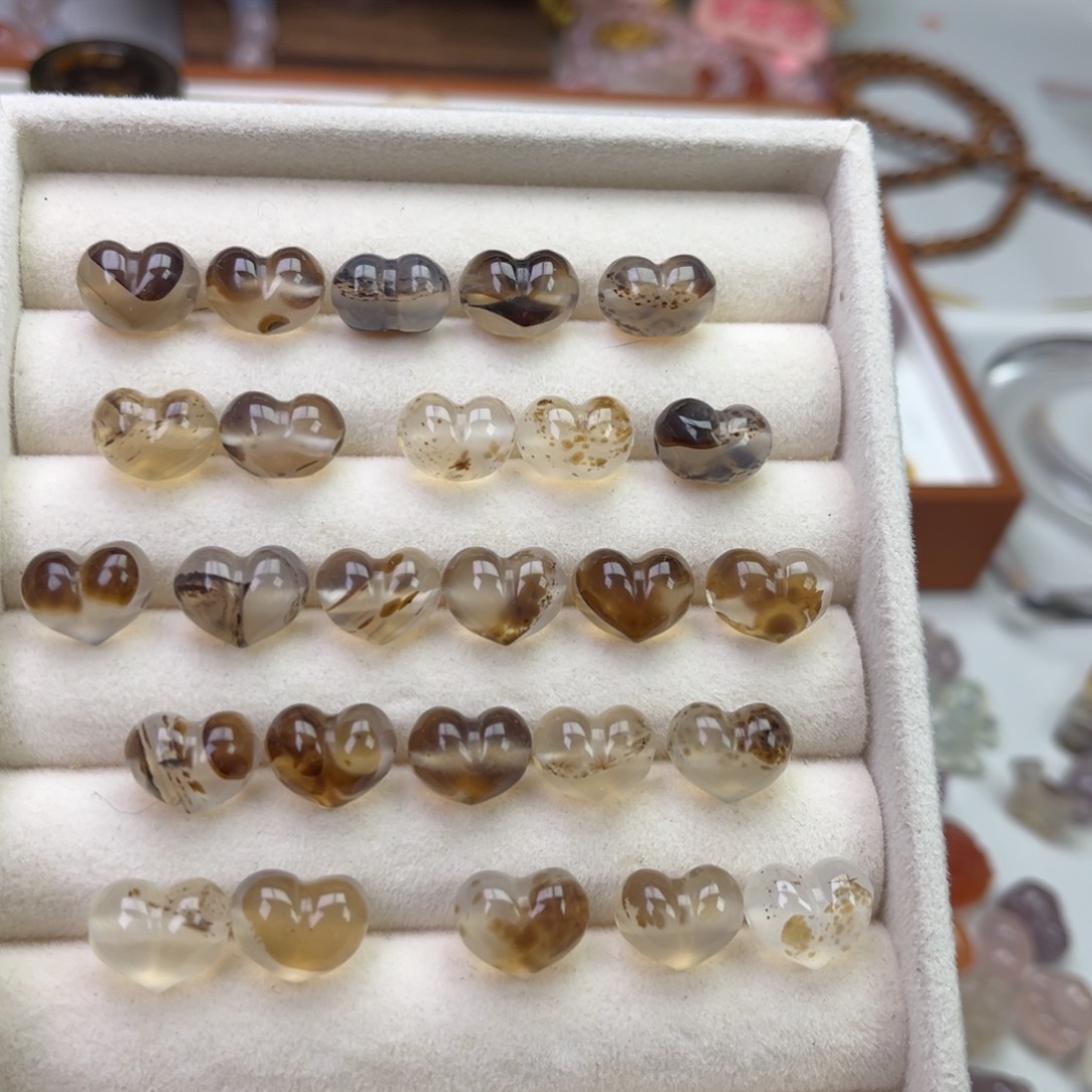 玛瑙/玉髓合金戒指屁桃