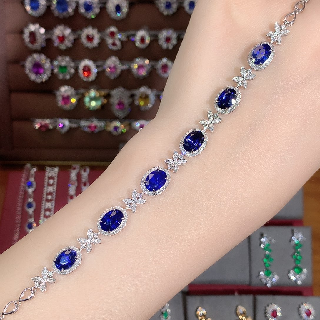 18K金镶嵌手链蓝宝石8.59ct/天然宝石/七天无理由