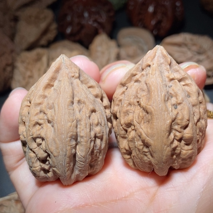 文玩核桃把件东北楸子小雪33