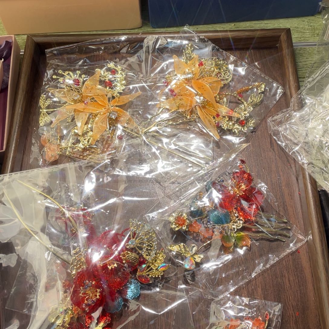 混合材质新娘头饰默认微瑕不退换