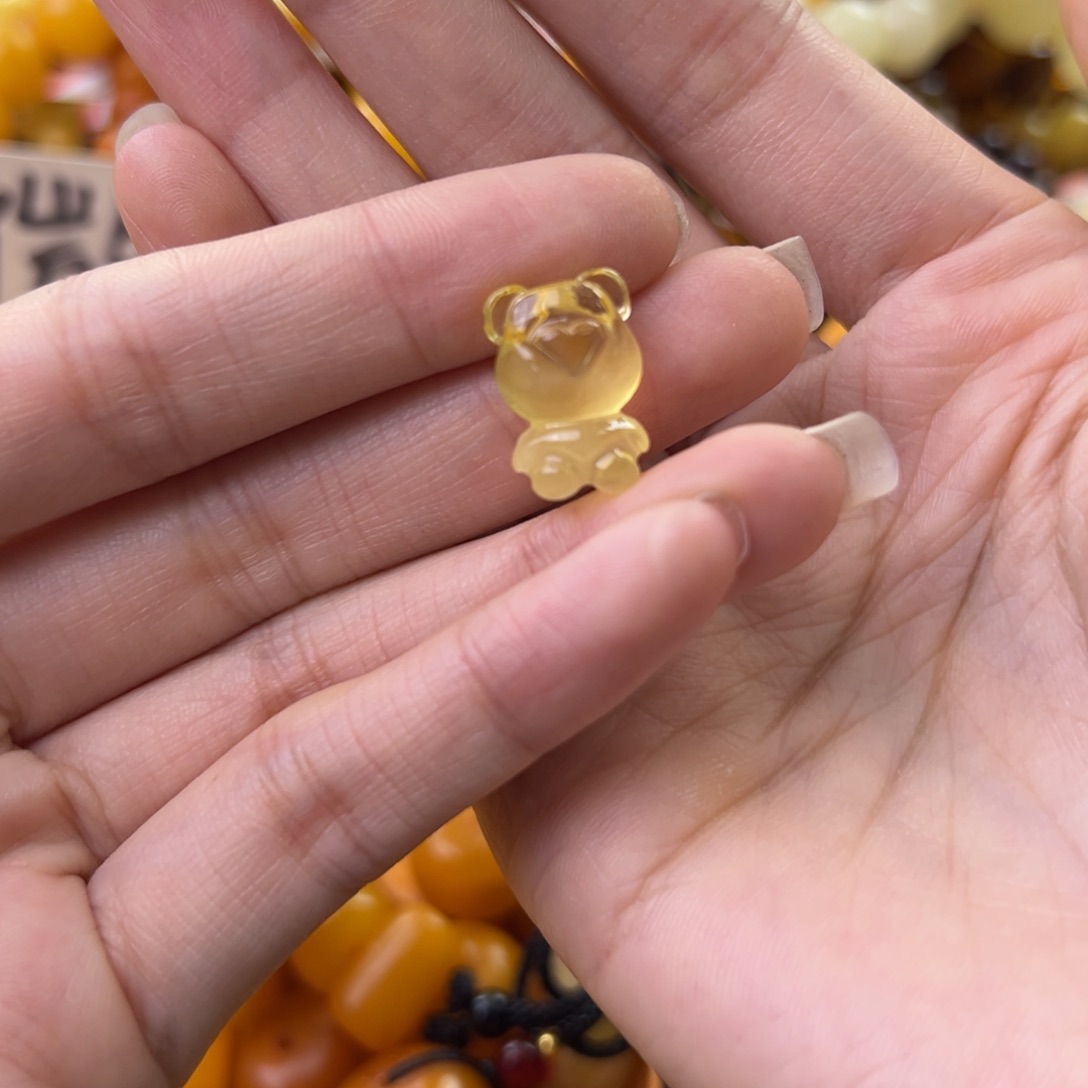 琥珀珠宝奇石未镶嵌