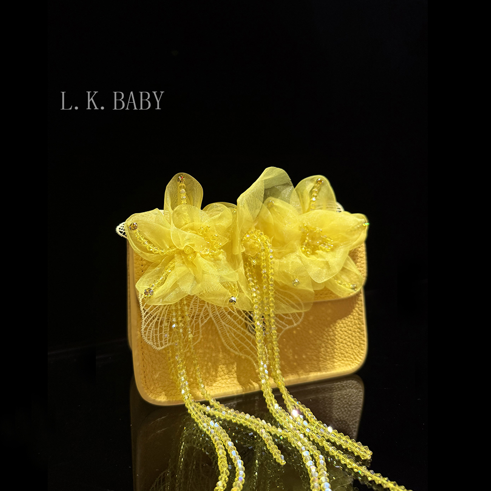 【L.K.BABY】时尚高级纹理串珠流苏花朵搭斜挎手提包