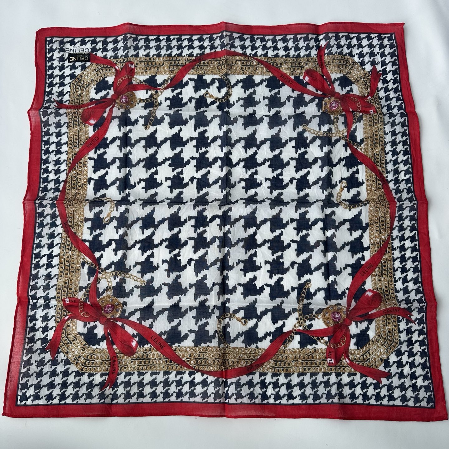 99新 Celine/思琳 99新Celine女士 48*48方巾156128
